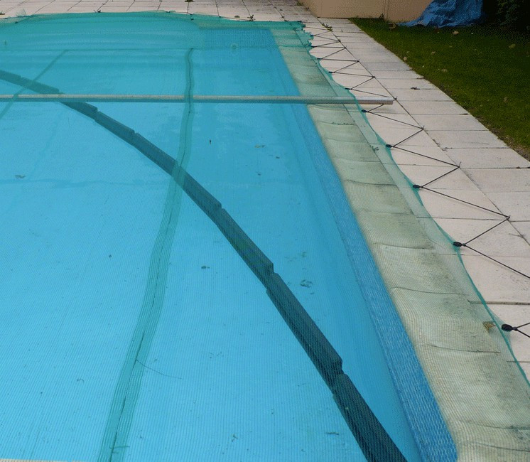 Filet à feuilles rectangulaire pour piscines creusées, en maille fine avec  œillets et corde, couverture de sécurité pour l'hiver et l'automne, 5 x 10  m/6,1 x 12,2 m : : Terrasse et